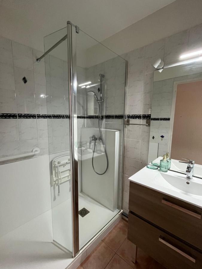 T2 Avec Terrasse & Parking A 5 Min Du Centre, 10 Min Des Plages Hyeres Ngoại thất bức ảnh